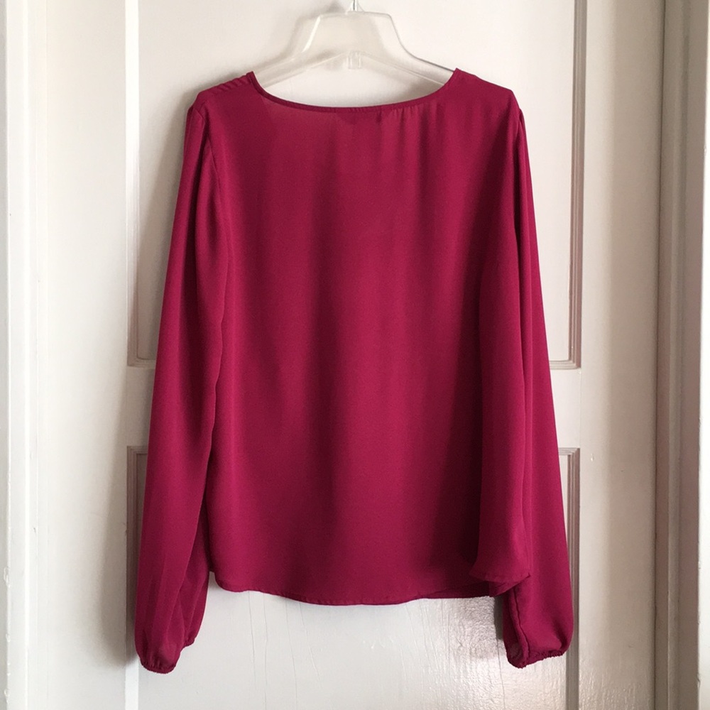 💝WHBM Blouse - Picture 2 of 5